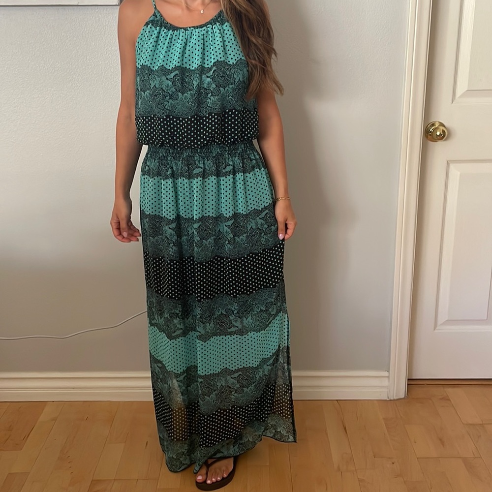 Pretty sundress 💚✨